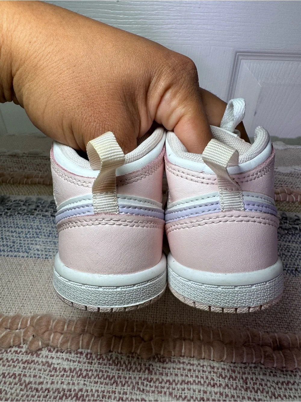 Nike Aur Jordan 1 Kids Pink, White and Purple High-Top Sneakers